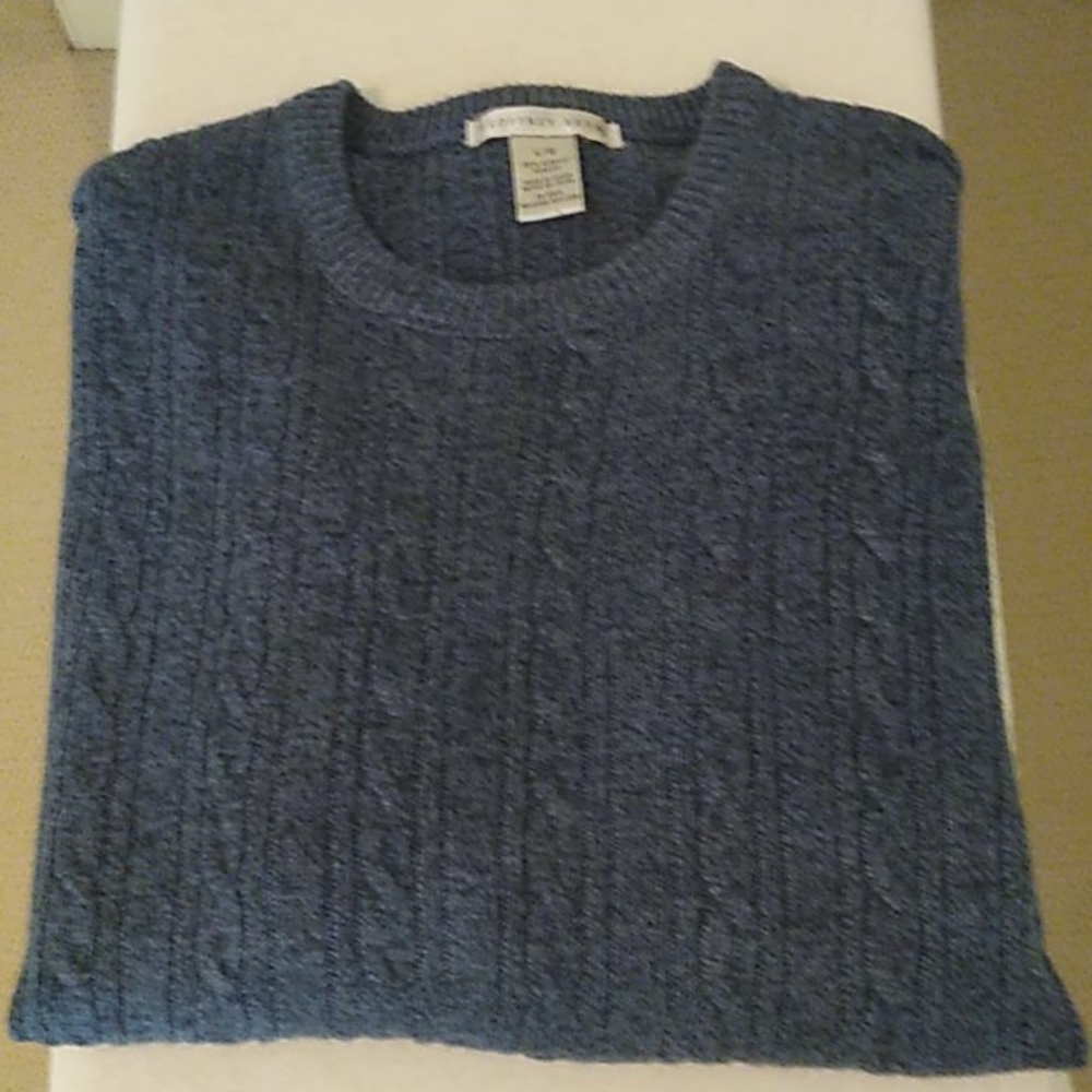 Long sleeve sweater